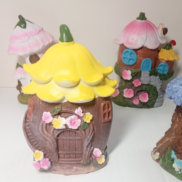 Mini Gnome Village - Picture 3 of 12